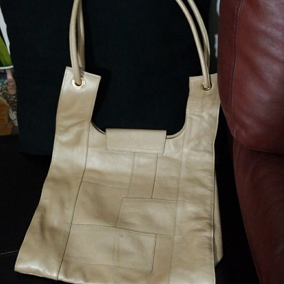 Handbag - Picture 2 of 5